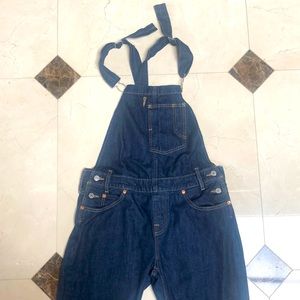 Levi’s dark denim overalls